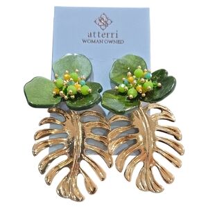 💚🔹️Atterri 🔹️Gold and Green Leaf Earrings